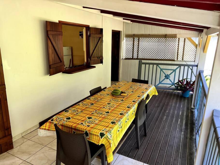 Ferienwohnung Le Nid Des Aigles Sainte-Rose Exterior foto